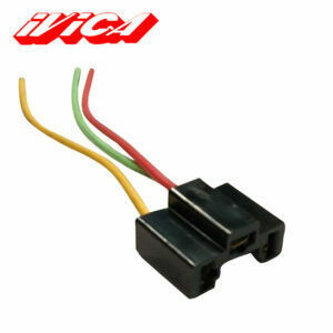 <span class="sku-productos">AR-164</span><br> Conector Cambio de Luz Ford DS-5